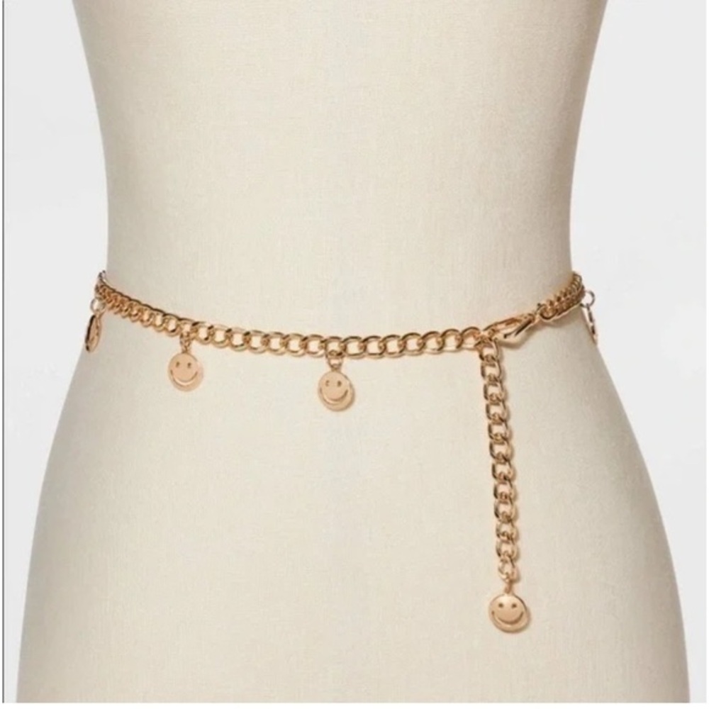 NWT Wild Fable Gold Smiley Face Chain Metal Belt